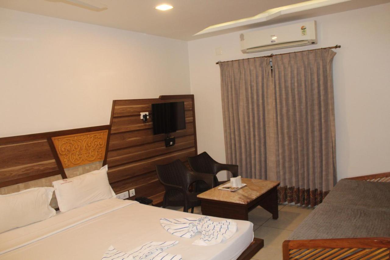 Annai In Saravana Bhavan Fine Stay And Restaurant Velankanni Exteriér fotografie