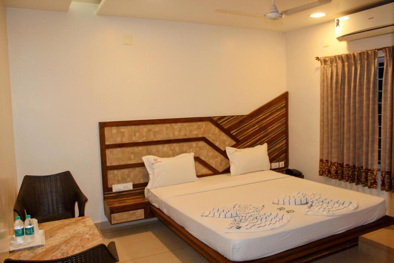Annai In Saravana Bhavan Fine Stay And Restaurant Velankanni Exteriér fotografie